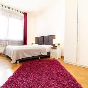 Apartment Mandlgasse I Contactless Check-In Apartamento