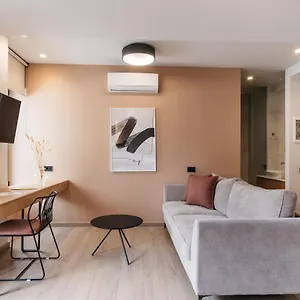 The & (adults Only) 3* העיירה רתימנו