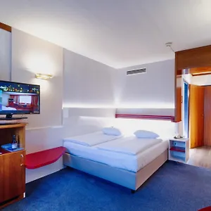 Vienna Sporthotel Szálloda