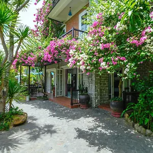 Blooms Boutique Village Semesteranläggning (resort) Hoi An